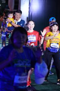 BIB: 3050, 4460, 4031
                            <button type="button" onclick="openModal(26261108)" class="btn btn-primary btn-sm float-right btn-popup" data-toggle="modal" data-target=".modal-high-quality">
                        <i class="fas fa-shopping-cart"></i> Add to Cart
                    </button>
                                            <button type="button" onclick="isThisMe(26261108, true)" class="btn btn-success btn-sm float-right btn-popup btn-isme hidden" data-toggle="tooltip" data-placement="bottom" title="นี่คือรูปของคุณใช่ไหม คลิกที่นี่เพื่อเอาเข้าอัลบั้ม">
                        <i class="fas fa-plus"></i> Add to album
                    </button>
                    <button type="button" onclick="isThisMe(26261108, false)" class="btn btn-warning btn-sm float-right btn-popup btn-isnotme hidden">
                        <i class="fas fa-ban"></i> Remove from album
                    </button>